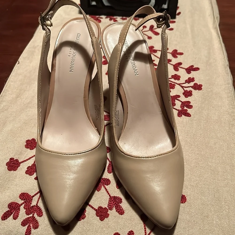 CHARLES JOURDAN PARIS SLINGBACKS in GREAT PRE LOVED SHAPE - $159 RETAIL - Picture 2 of 10